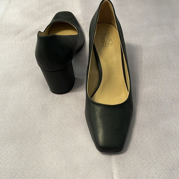 BNWT ladies Naturalizer black leather pumps size 10 - Picture 3 of 4